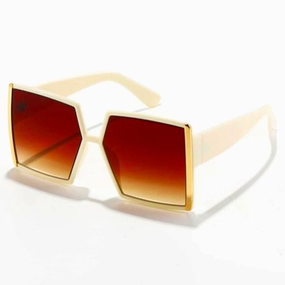 NWT Oversized sunglasses